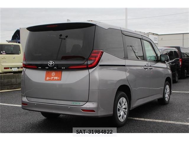 Toyota NOAH 2023-06 8753837-13