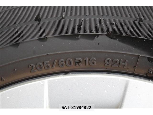 Toyota NOAH 2023-06 8753837-19