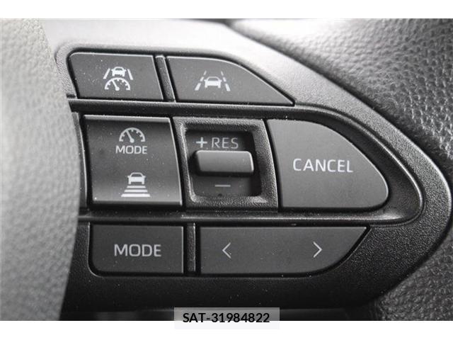 Toyota NOAH 2023-06 8753837-3