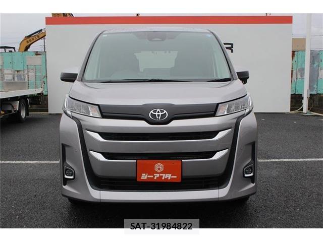 Toyota NOAH 2023-06 8753837-8