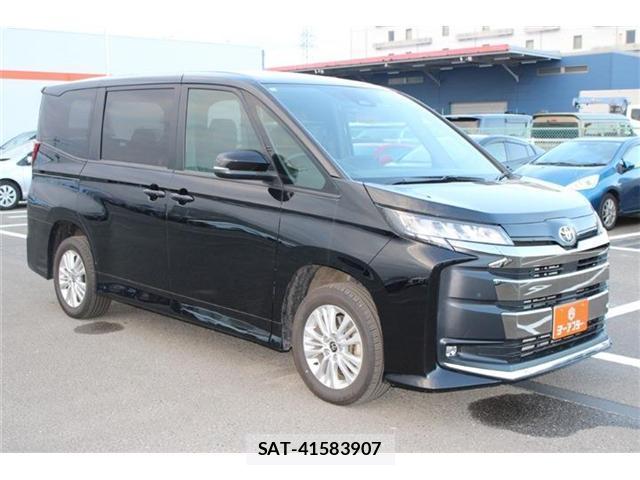 Toyota NOAH 2025-03 8753894-3