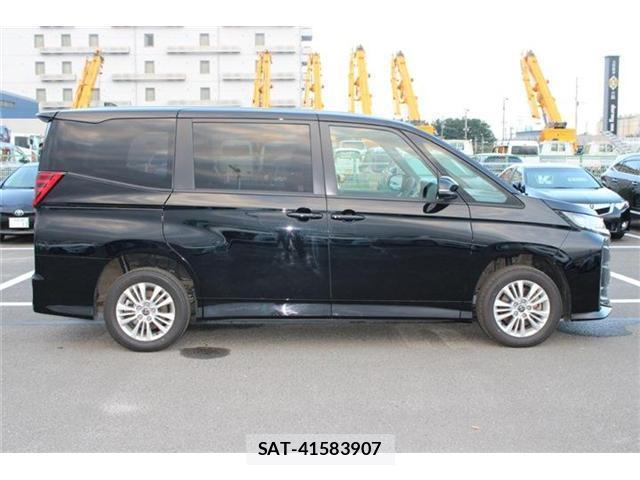 Toyota NOAH 2025-03 8753894-4