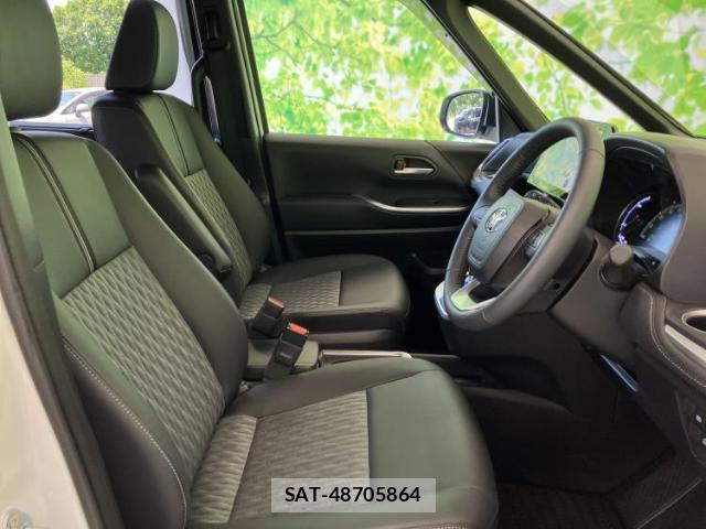 Toyota NOAH 2026-03 8754050-3