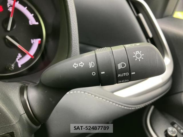 Toyota NOAH 2025-08 8754053-16