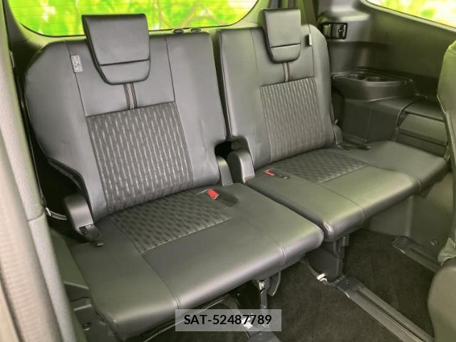 Toyota NOAH 2025-08 8754053-5