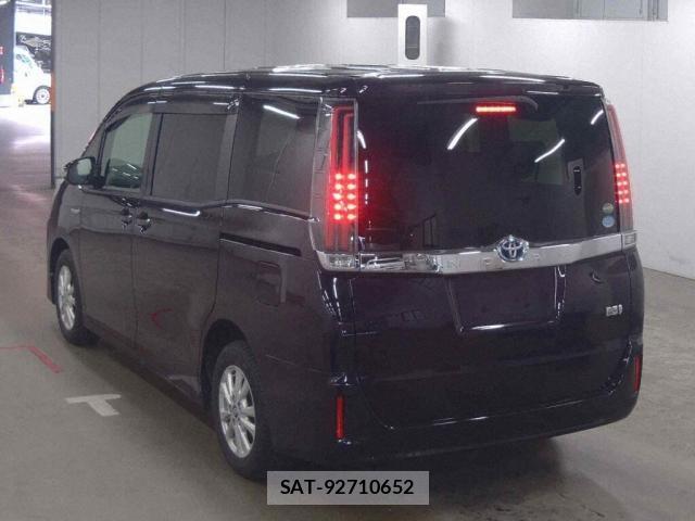 Toyota NOAH 2017-08 8754113-1