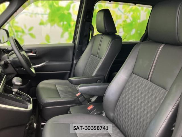 Toyota NOAH 2022-06 8754391-6