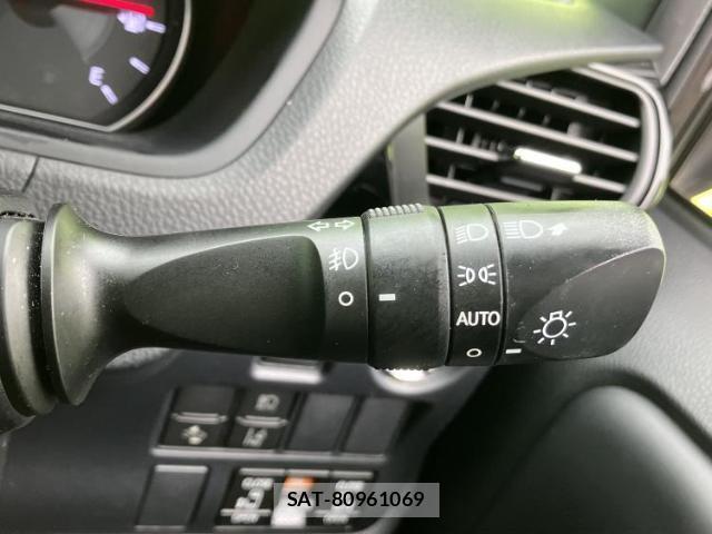 Toyota NOAH 2019-12 8754538-14