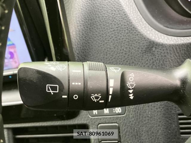 Toyota NOAH 2019-12 8754538-15