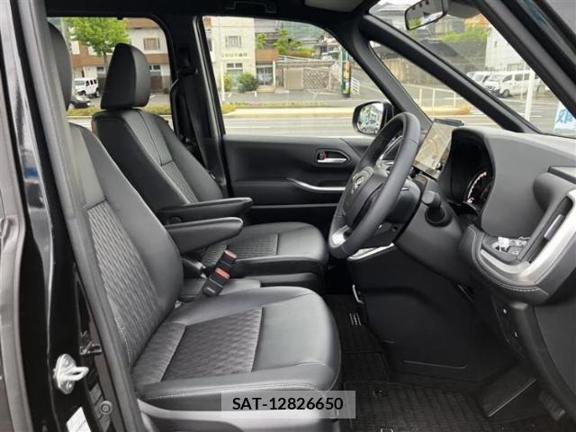 Toyota NOAH 2025-12 8754554-4