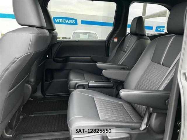 Toyota NOAH 2025-12 8754554-6