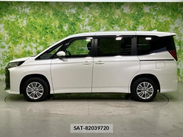 Toyota NOAH 2025-01 8754593-1