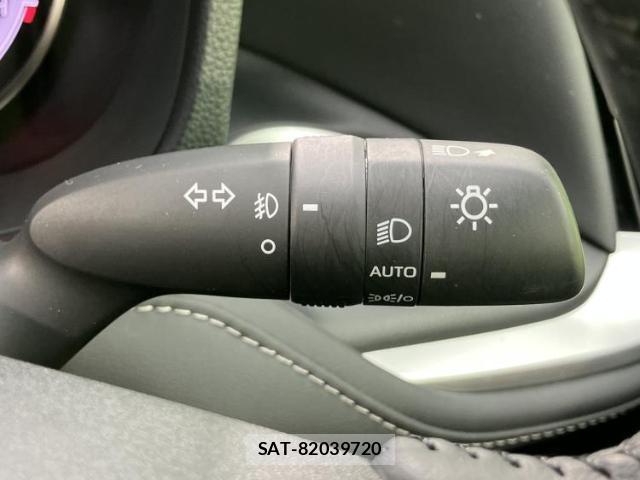 Toyota NOAH 2025-01 8754593-14