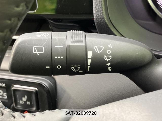 Toyota NOAH 2025-01 8754593-15