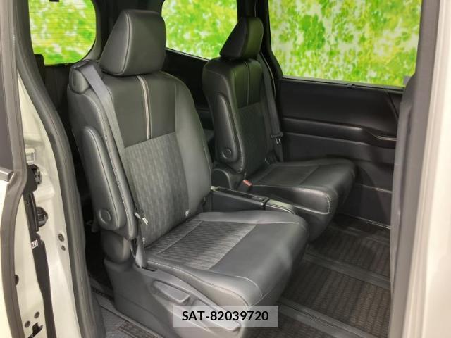 Toyota NOAH 2025-01 8754593-5