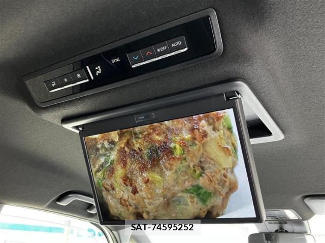 Toyota NOAH 2026-03 8754615-13