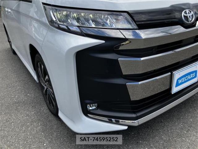 Toyota NOAH 2026-03 8754615-17