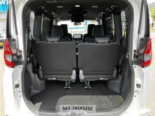 Toyota NOAH 2026-03 8754615-7