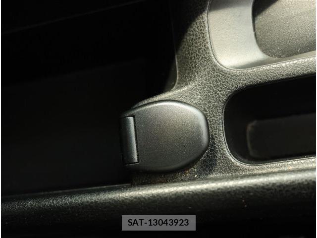 Nissan NOTE 2021-07 8752400-13
