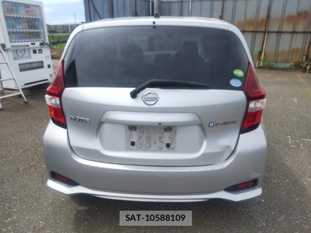 Nissan NOTE 2017-08 8752595-1