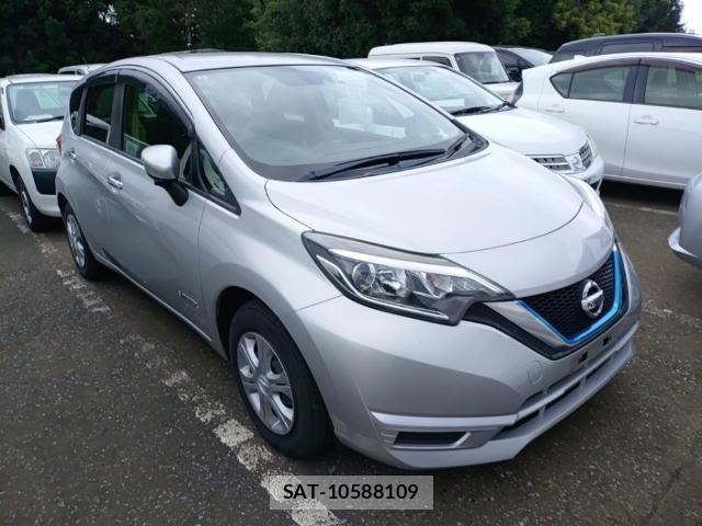 Nissan NOTE 2017-08 8752595-3