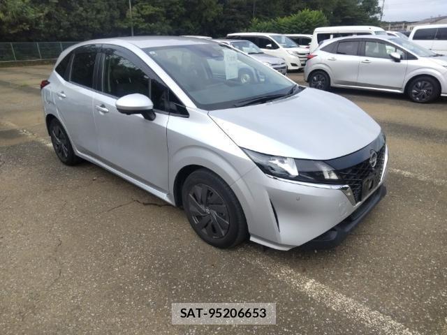 Nissan NOTE 2021-08 8752602-3