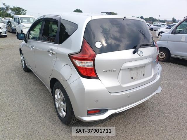 Nissan NOTE 2019-08 8752654-5