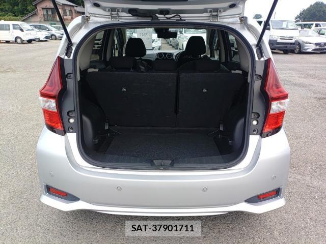 Nissan NOTE 2019-08 8752654-7