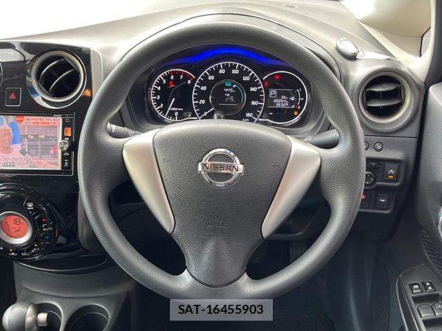 Nissan NOTE 2015-12 8752901-13