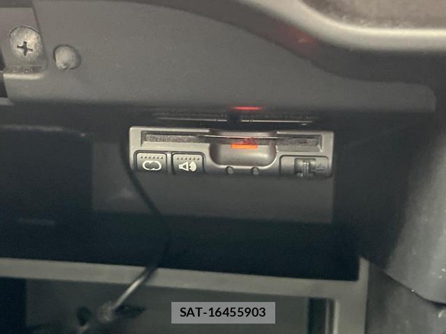 Nissan NOTE 2015-12 8752901-6