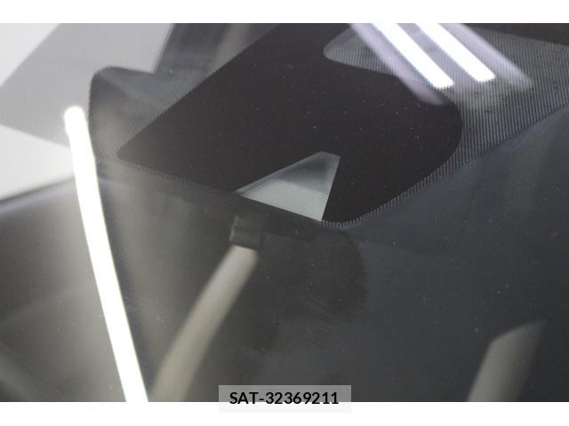 Nissan NOTE 2017-08 8753211-11