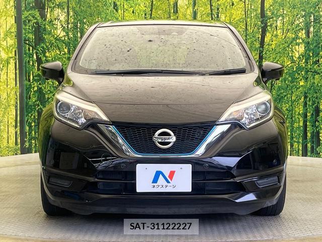 Nissan NOTE 2018-05 8754225-13