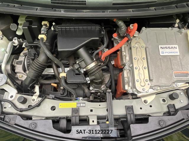 Nissan NOTE 2018-05 8754225-17