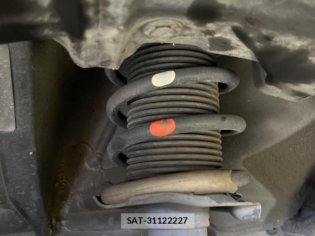 Nissan NOTE 2018-05 8754225-19