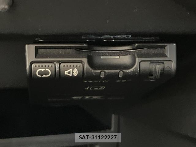 Nissan NOTE 2018-05 8754225-4
