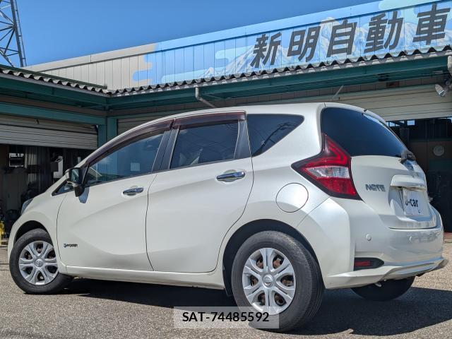 Nissan NOTE 2016-11 8754278-12