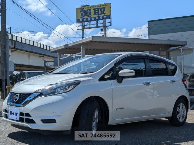 Nissan NOTE 2016-11 8754278-8