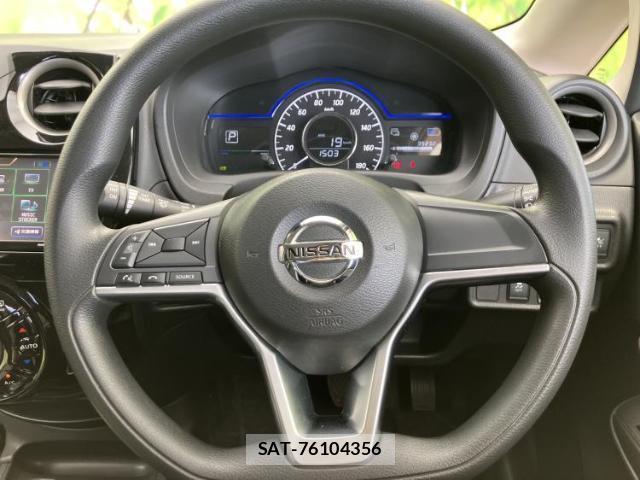 Nissan NOTE 2019-11 8754415-15
