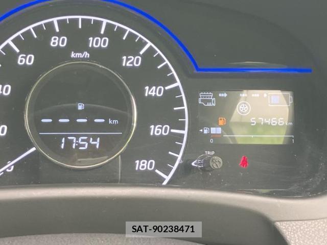 Nissan NOTE 2017-08 8754440-14