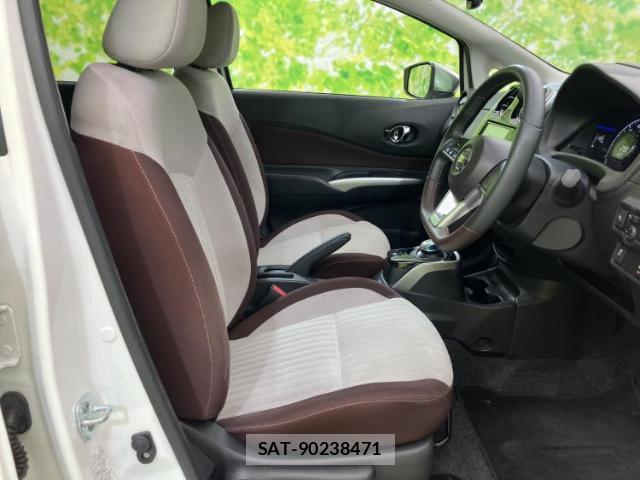 Nissan NOTE 2017-08 8754440-4