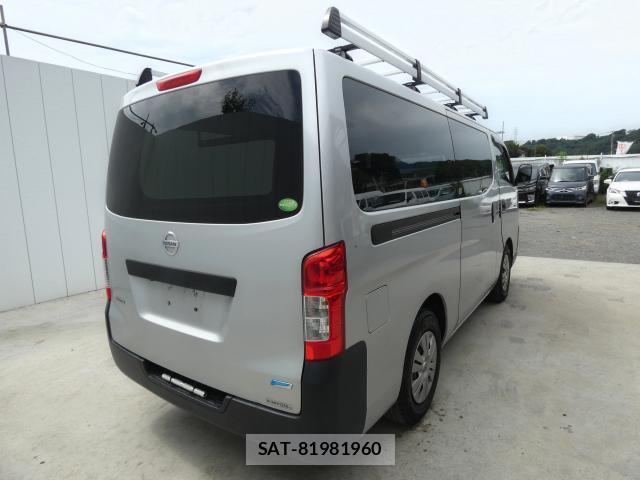 Nissan NV350 Caravan 2015-11 8752429-10