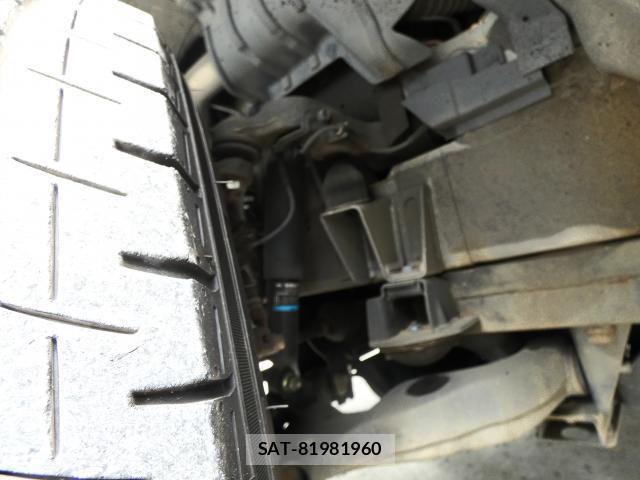 Nissan NV350 Caravan 2015-11 8752429-17
