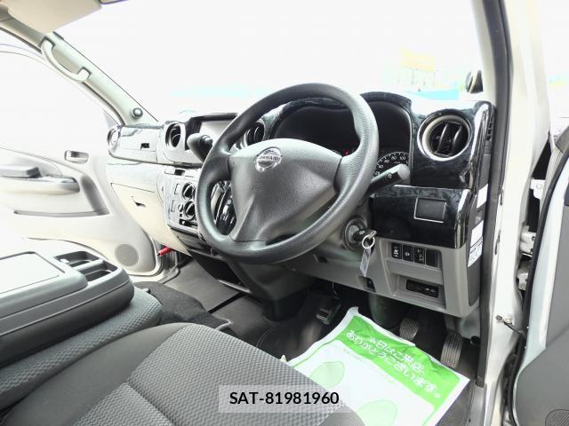 Nissan NV350 Caravan 2015-11 8752429-2