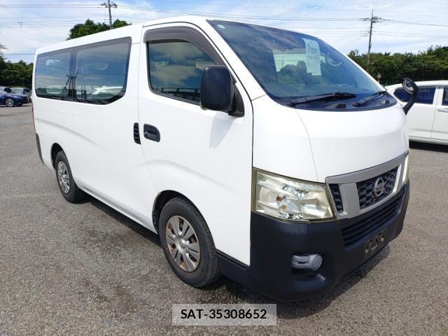 Nissan NV350 Caravan 2012-08 8752642-1