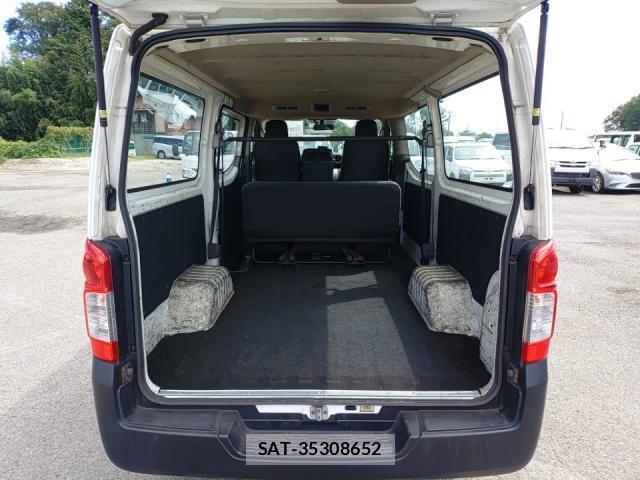 Nissan NV350 Caravan 2012-08 8752642-5