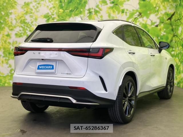 Lexus NX 2024-04 8752960-2