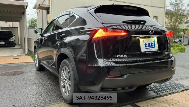 Lexus NX 2015-09 8753657-13