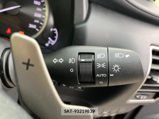 Lexus NX 2016-07 8754470-14
