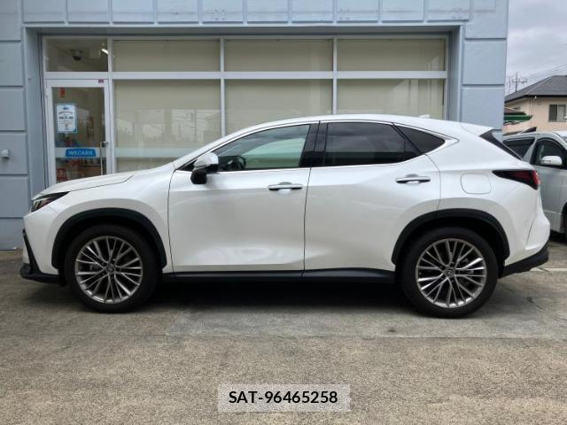 Lexus NX 2023-01 8754665-2