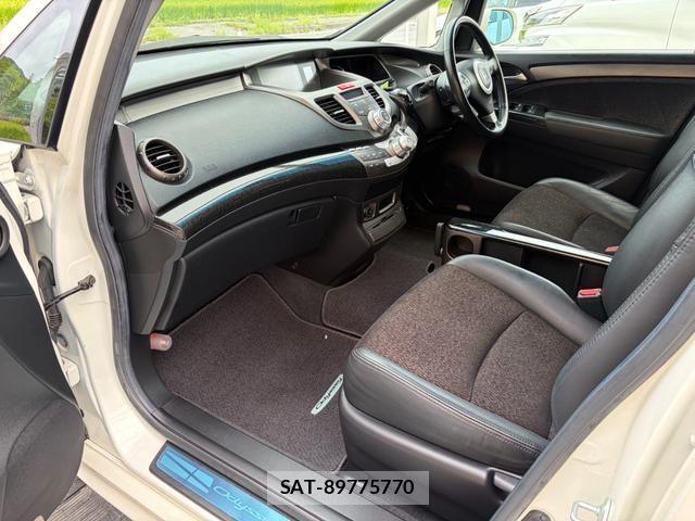 Honda ODYSSEY 2004-01 8752568-15